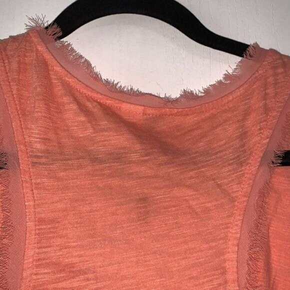 Lauren Conrad XL Coral Sleeveless Tank Top With Floral Appliqué & Frayed Edges 1 - Picture 9 of 13